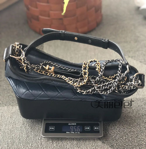 lv gucci 香奈儿热门经典包 重量分别是多少？