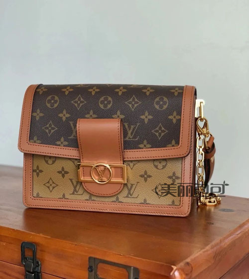 lv gucci 香奈儿热门经典包 重量分别是多少？
