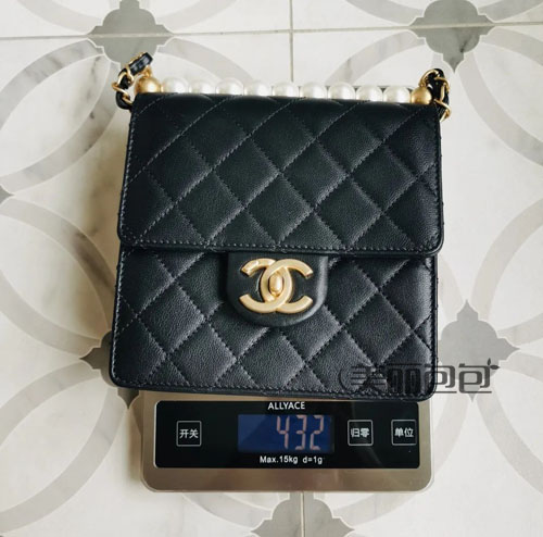 lv gucci 香奈儿热门经典包 重量分别是多少？