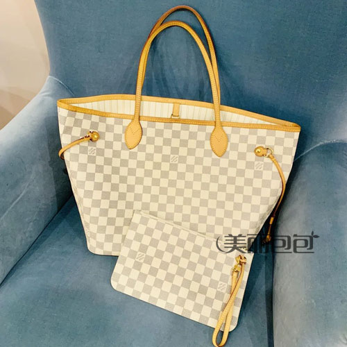 lv gucci 香奈儿热门经典包 重量分别是多少？